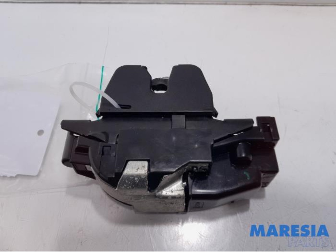 Citroen - C5 - Tailgate lock mechanism