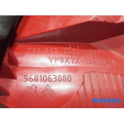 Citroen - C5 - Taillight, left