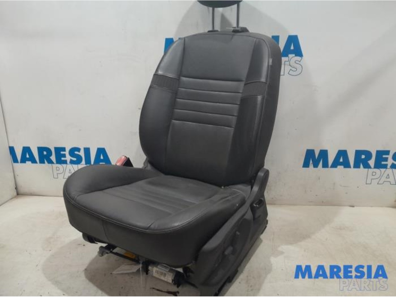 Renault - Scenic - Stoel links