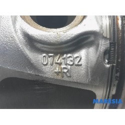 Citroen - DS3 - Connecting rod