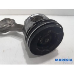 Citroen - DS3 - Connecting rod