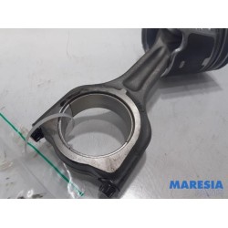 Citroen - DS3 - Connecting rod