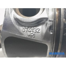 Citroen - DS3 - Connecting rod