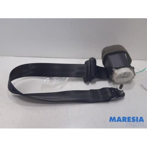 Fiat - 500 - Sicherheitsgurt links hinten