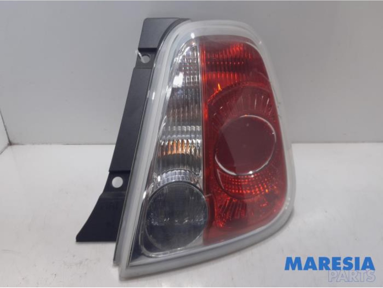 Fiat - 500 - Taillight, right
