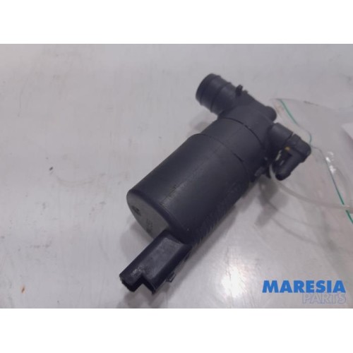 Peugeot - 107 - Scheibensprüherpumpe vorne