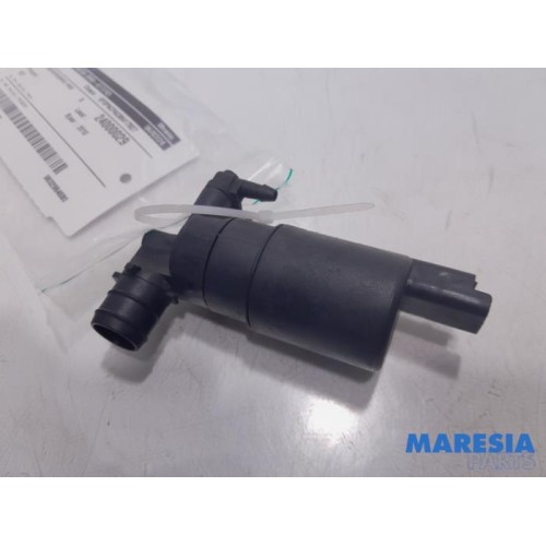 Peugeot - 107 - Scheibensprüherpumpe vorne