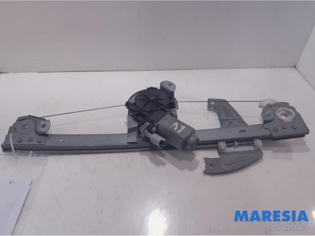 Peugeot - 107 - Fenstermechanik 2-türig links vorne