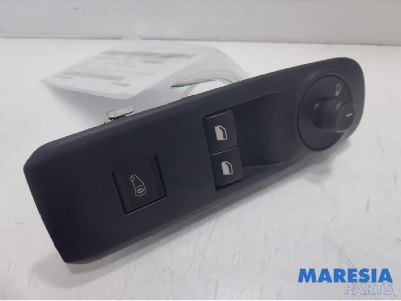 Citroen - Berlingo - Multi-functional window switch