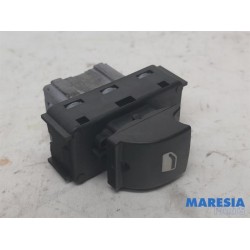 Citroen - Berlingo - Electric window switch