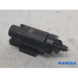 Citroen - Berlingo - Brake light switch