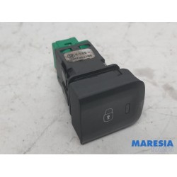 Citroen - Berlingo - Central locking switch