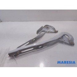 Citroen - Berlingo - Bonnet Hinge