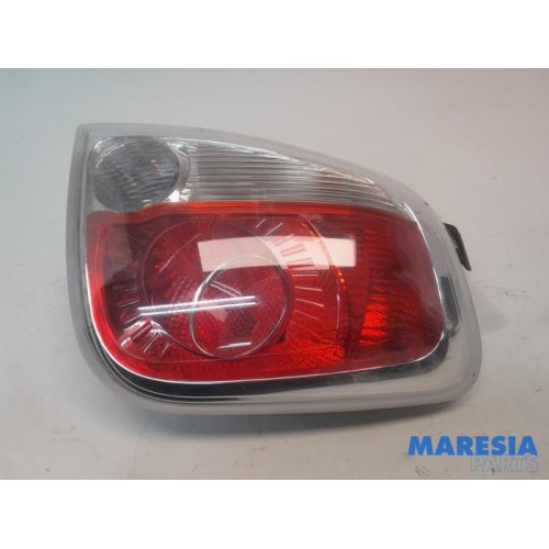Fiat - 500 - Taillight, right