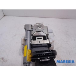 Ford - KA - Front seatbelt, right