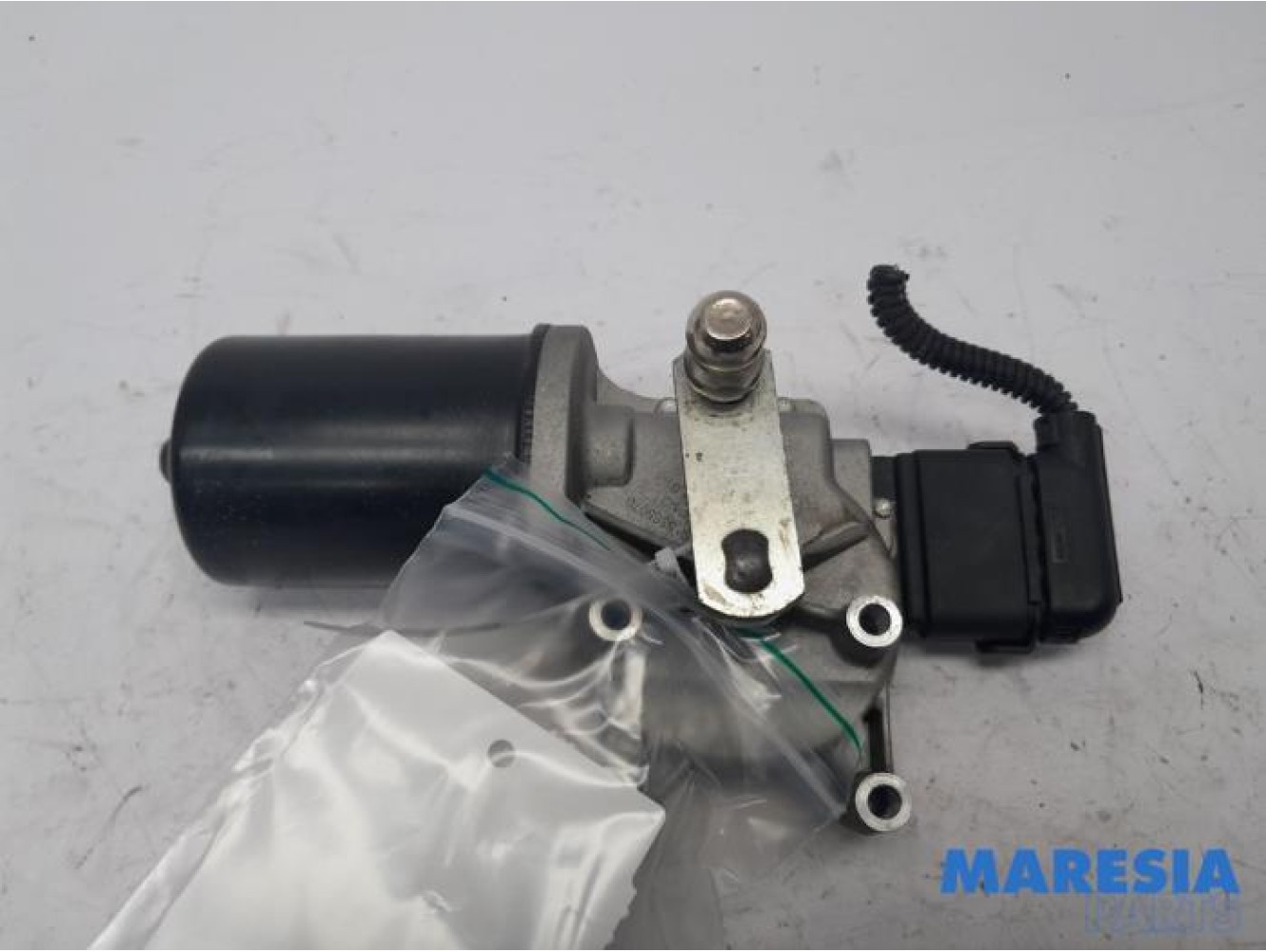 Fiat - Ducato - Front wiper motor