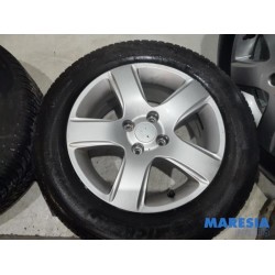 Peugeot - 3008 - Sportvelgenset + banden