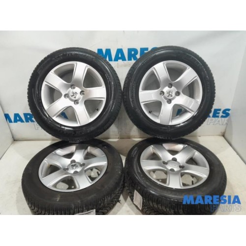 Peugeot - 3008 - Sport rims set + tires
