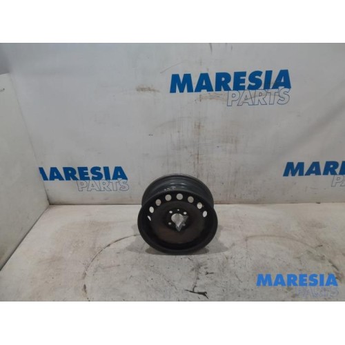 Renault - Twingo - Wheel