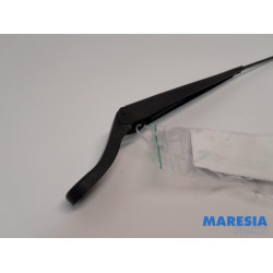 Renault - Twingo - Front wiper arm