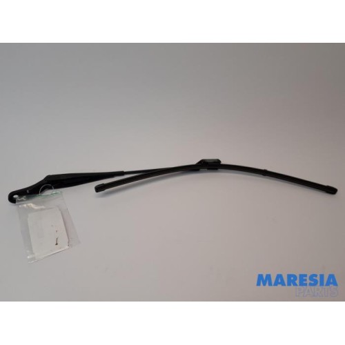 Renault - Twingo - Front wiper arm