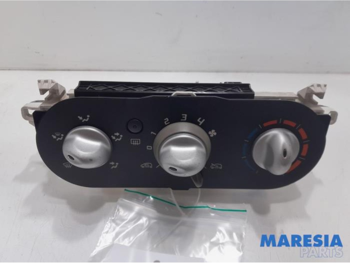 Renault - Twingo - Heater control panel