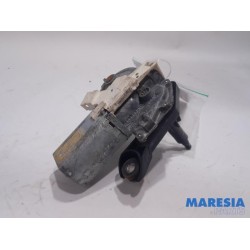 Renault - Twingo - Ruitenwissermotor achter