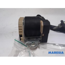 Renault - Twingo - Sicherheitsgurt links hinten
