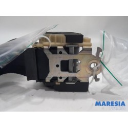 Renault - Twingo - Sicherheitsgurt links hinten