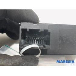 Alfa Romeo - Mito - Multi-functional window switch