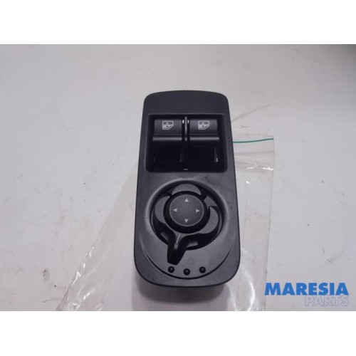 Alfa Romeo - Mito - Multi-functional window switch