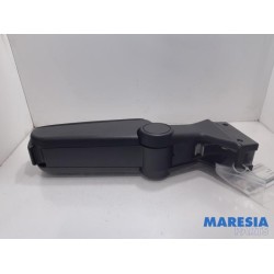 Alfa Romeo - Mito - Armrest