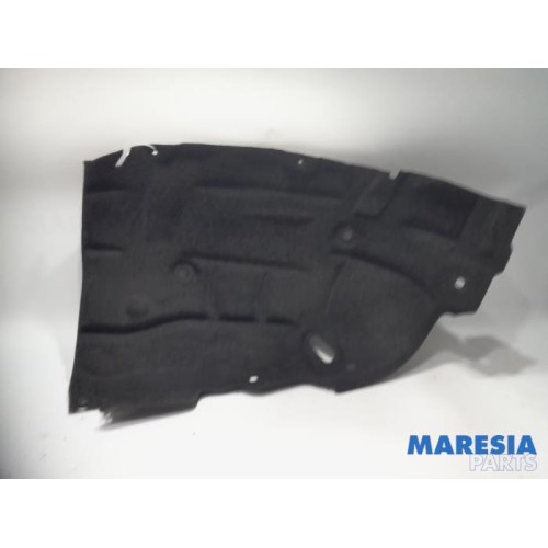 Renault - Scenic - Wheel arch liner