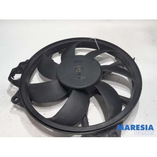 Renault - Scenic - Fan motor