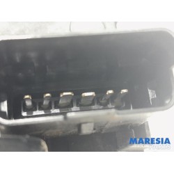 Renault - Scenic - Türschlossmechanik 4-türig links hinten