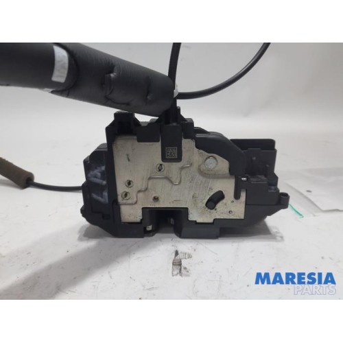 Renault - Scenic - Rear door lock mechanism 4-door, left