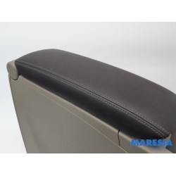 Renault - Scenic - Armrest