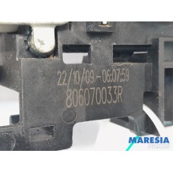 Renault - Scenic - Door handle 4-door, front left