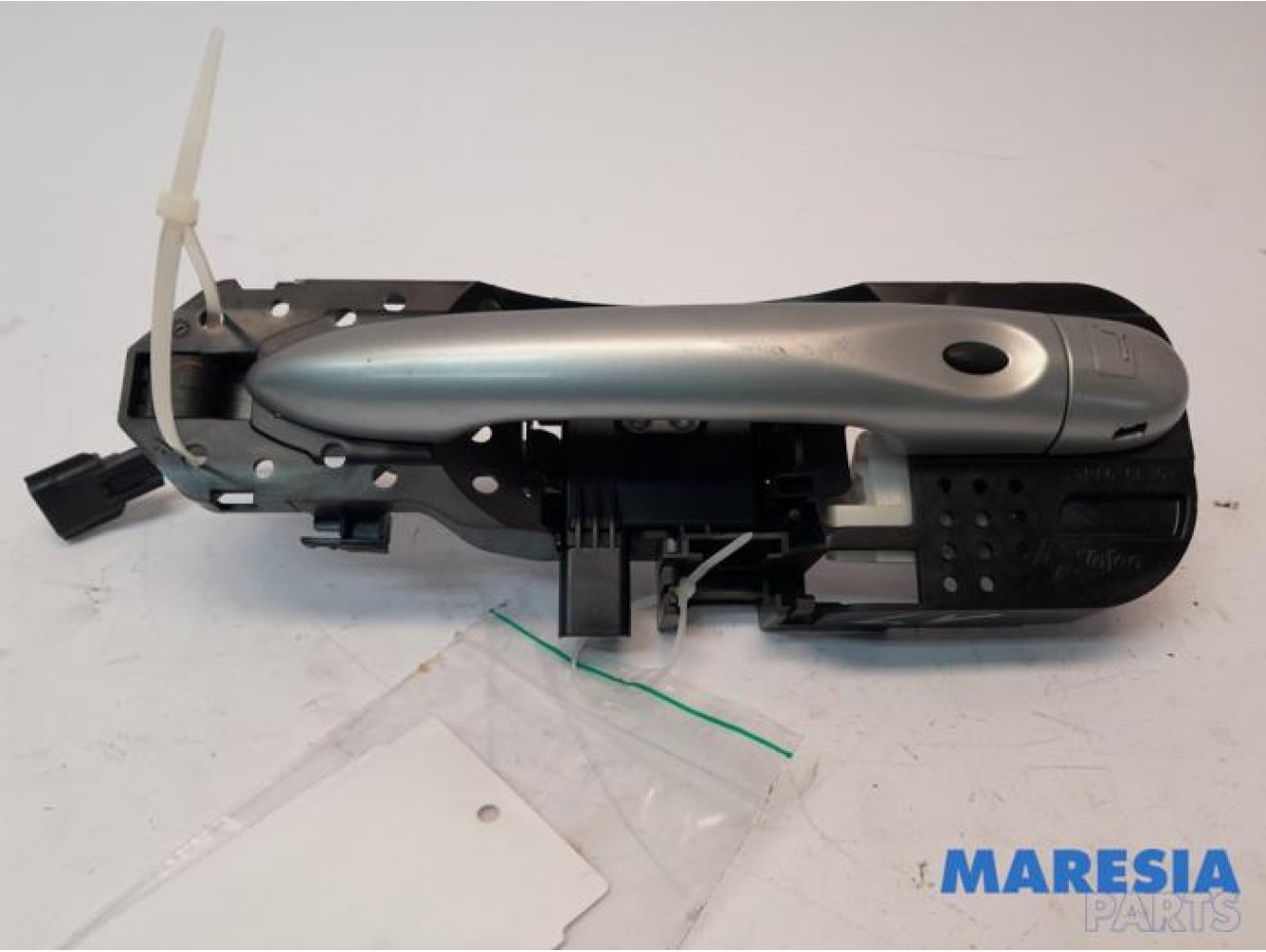 Renault - Scenic - Door handle 4-door, front left