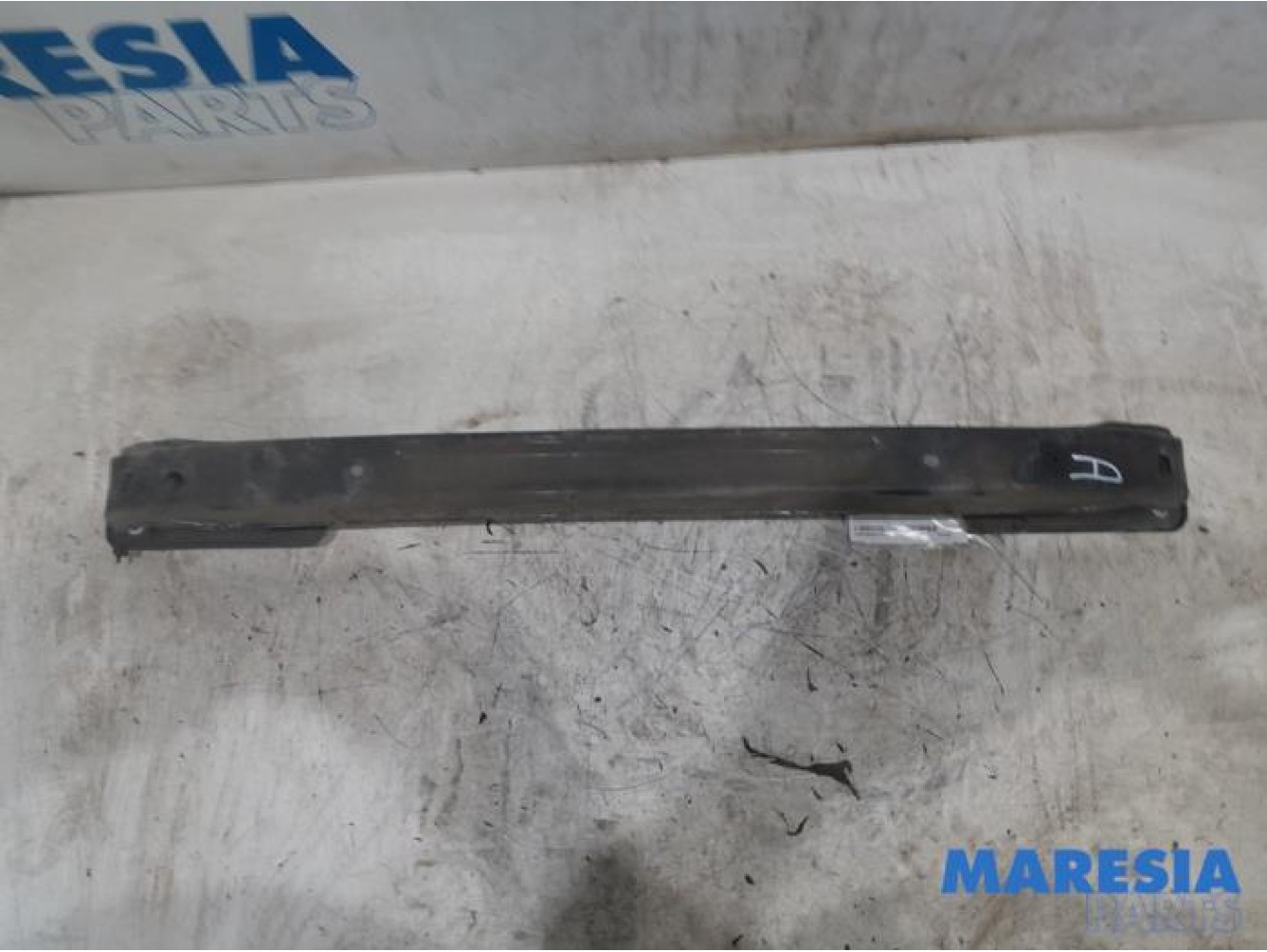 Fiat - 500 - Rear bumper frame
