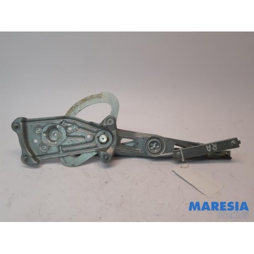 Renault - Scenic - Rear door window mechanism 4-door, right