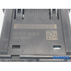Renault - Scenic - AUX/USB aansluiting