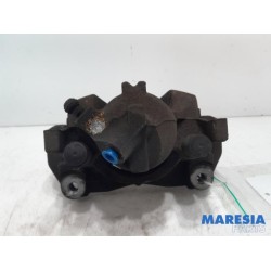 Renault - Scenic - Front brake calliper, left