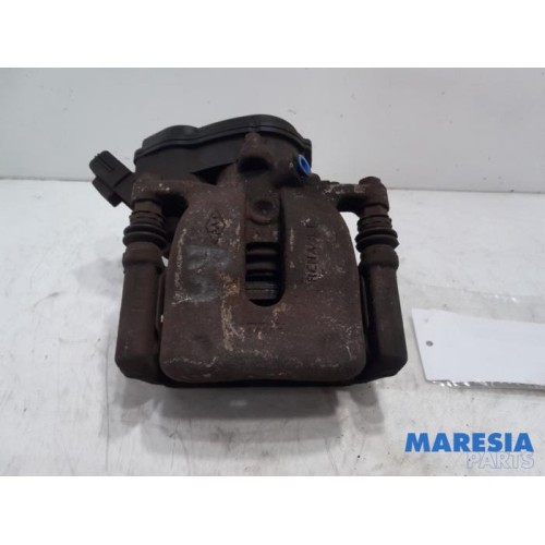 Renault - Scenic - Rear brake calliper, right