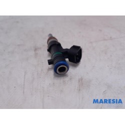 Renault - Clio - Injector (petrol injection)