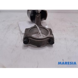Renault - Clio - Connecting rod