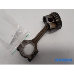 Renault - Clio - Connecting rod