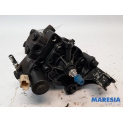 Renault - Megane - Brandstofpomp Mechanisch