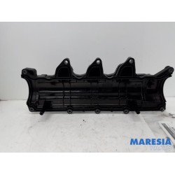 Renault - Megane - Rocker cover