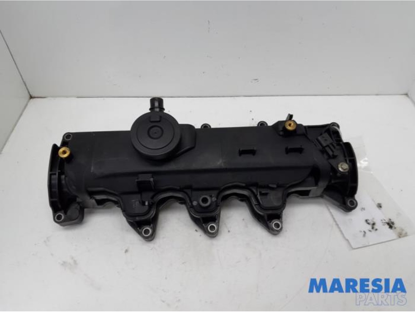 Renault - Megane - Rocker cover